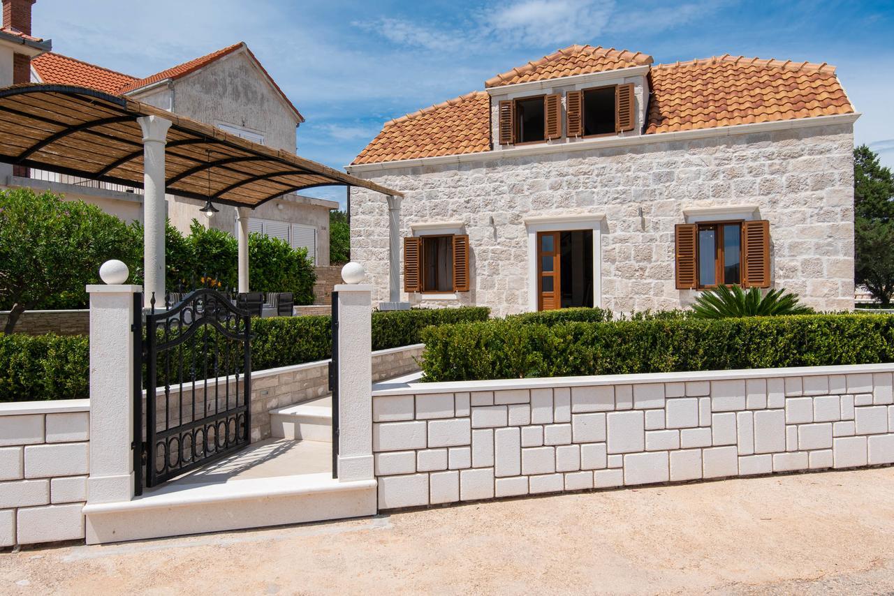 Villa Loviste Paradise Экстерьер фото