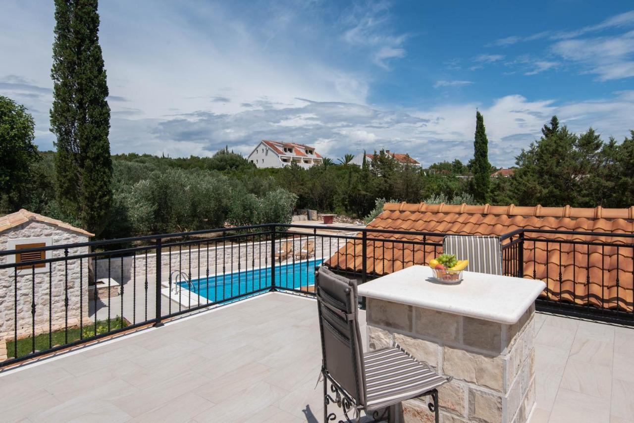 Villa Loviste Paradise Экстерьер фото